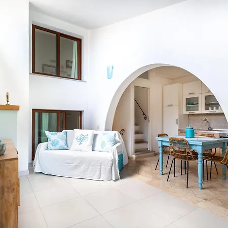 Villa Sa Barchitta A Nella Baia Di Porto Luna *